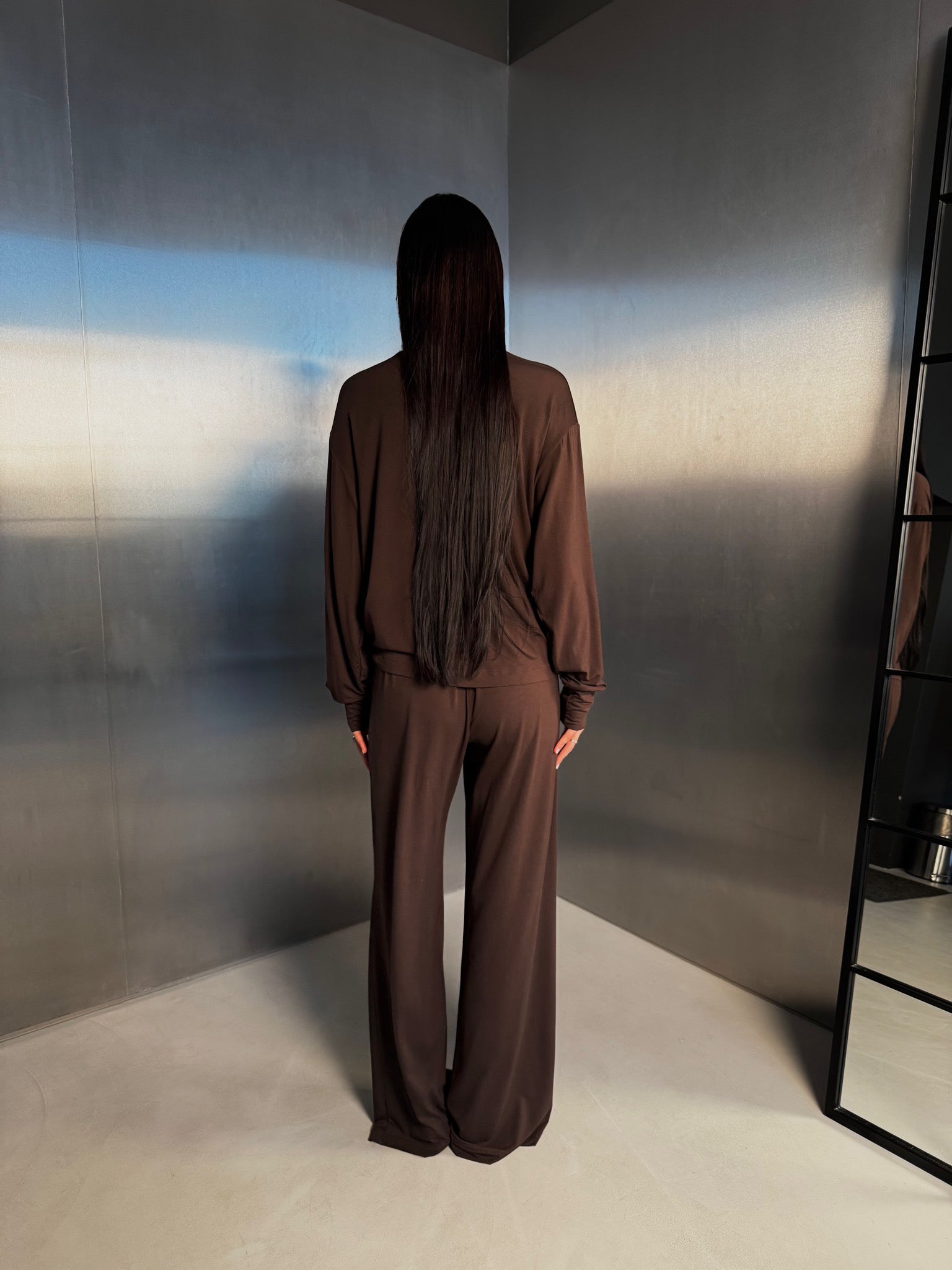 Wool soft lounge set in dark roast