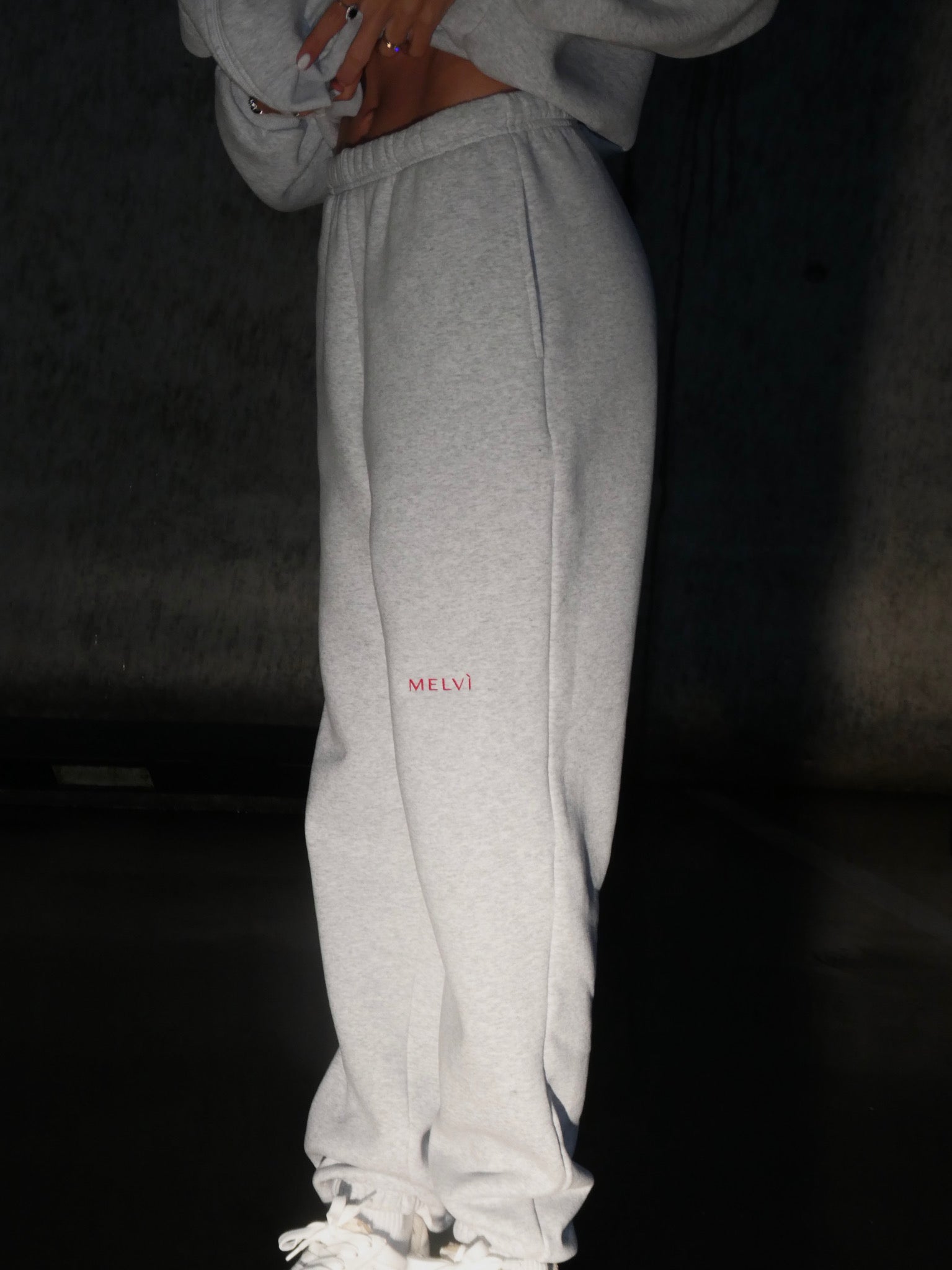 Balance kelnės debesų pilkos