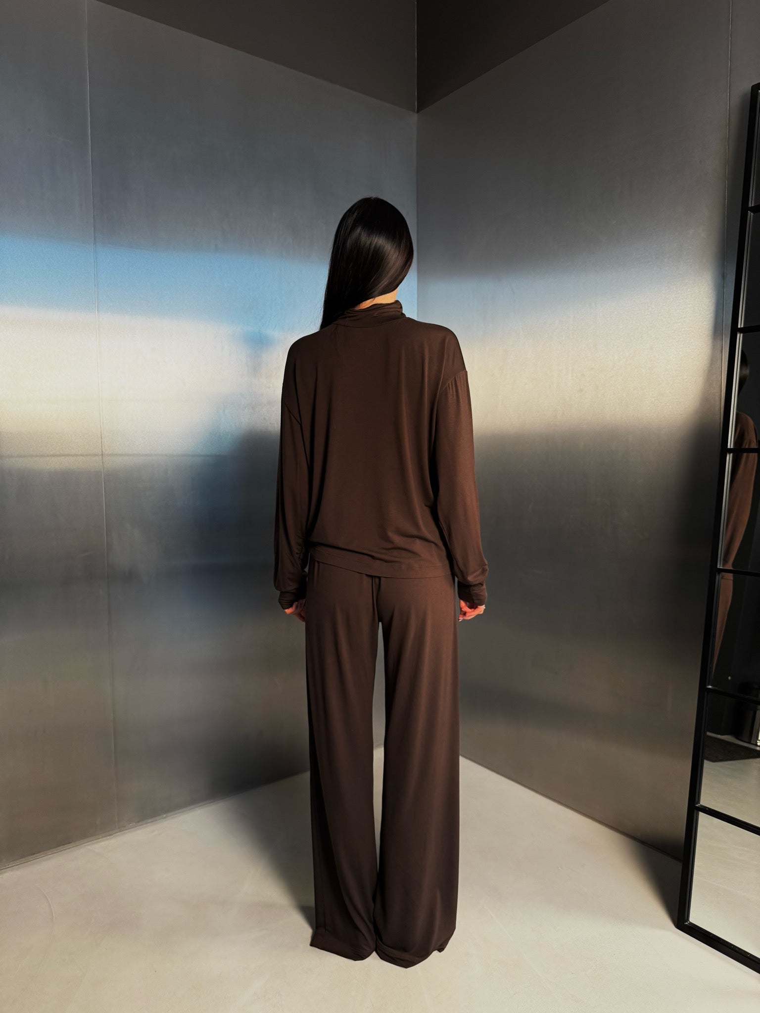 Wool soft lounge set in dark roast