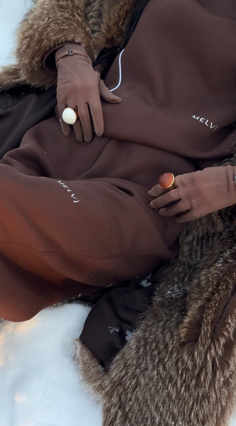 Balance wave pullover in dark roast