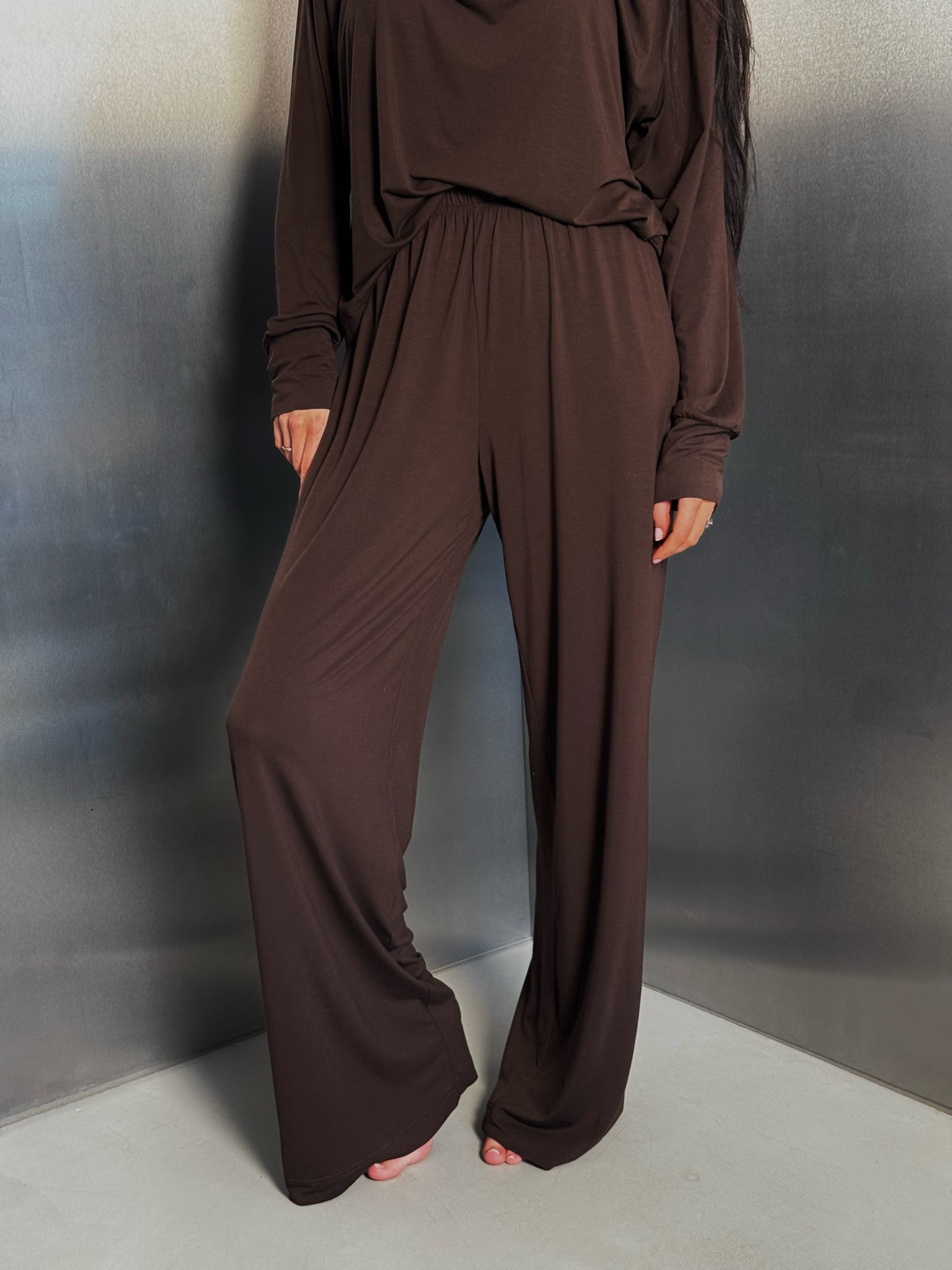 Wool soft lounge set in dark roast