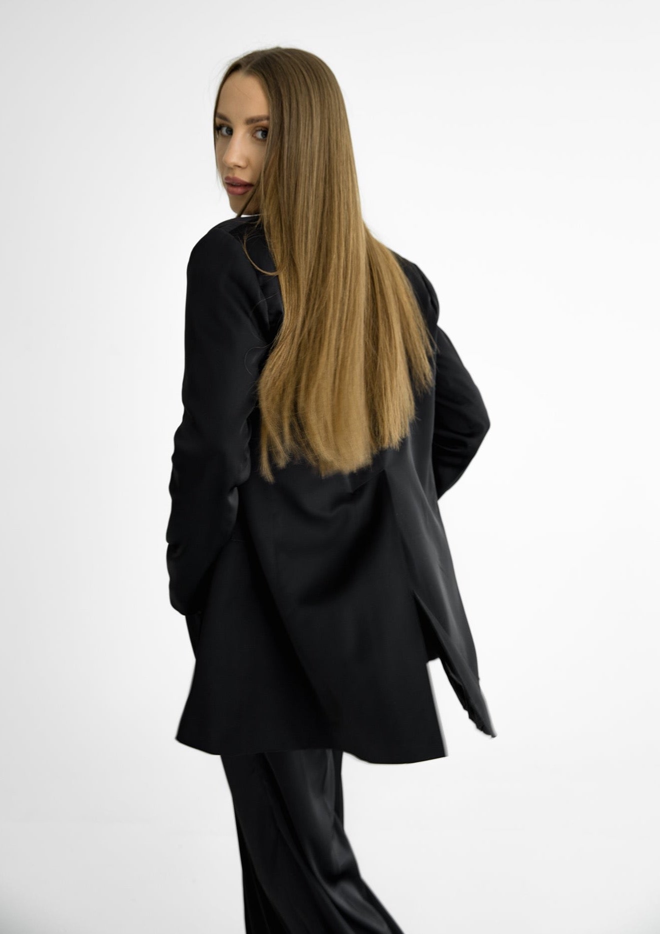 Satin blazer in black