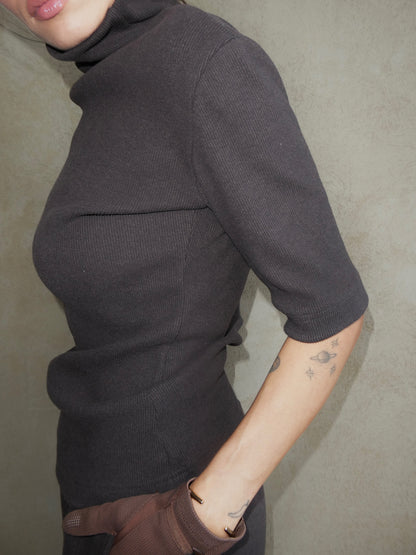 High neck top in walnut