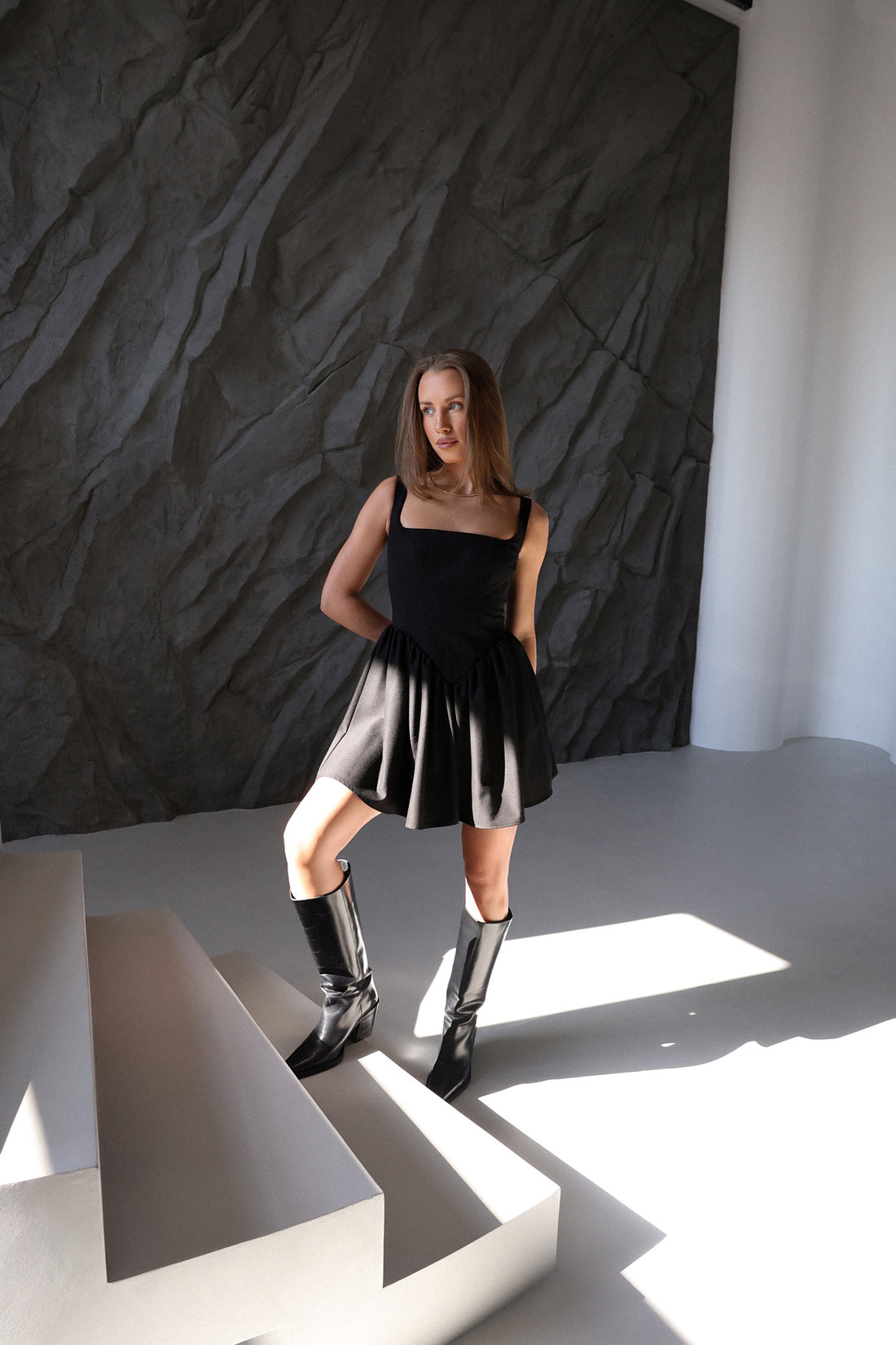 Aurora dress in black