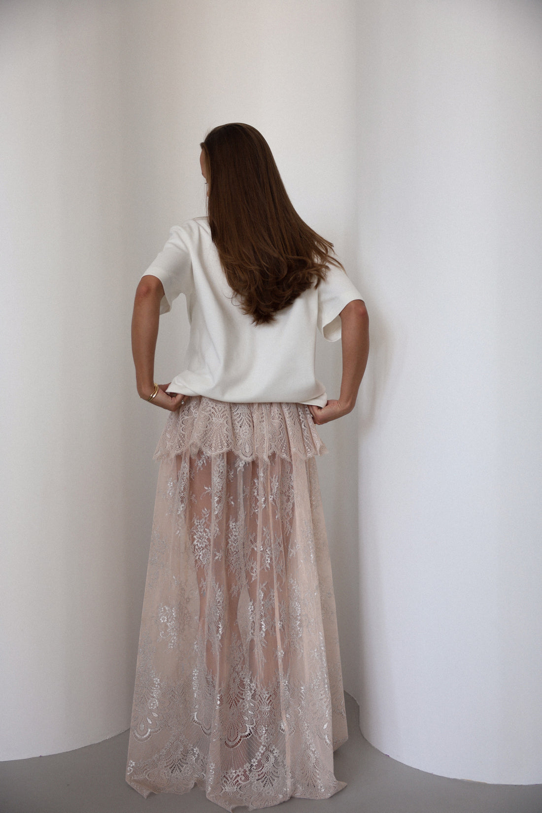 Guipure skirt in soft pink
