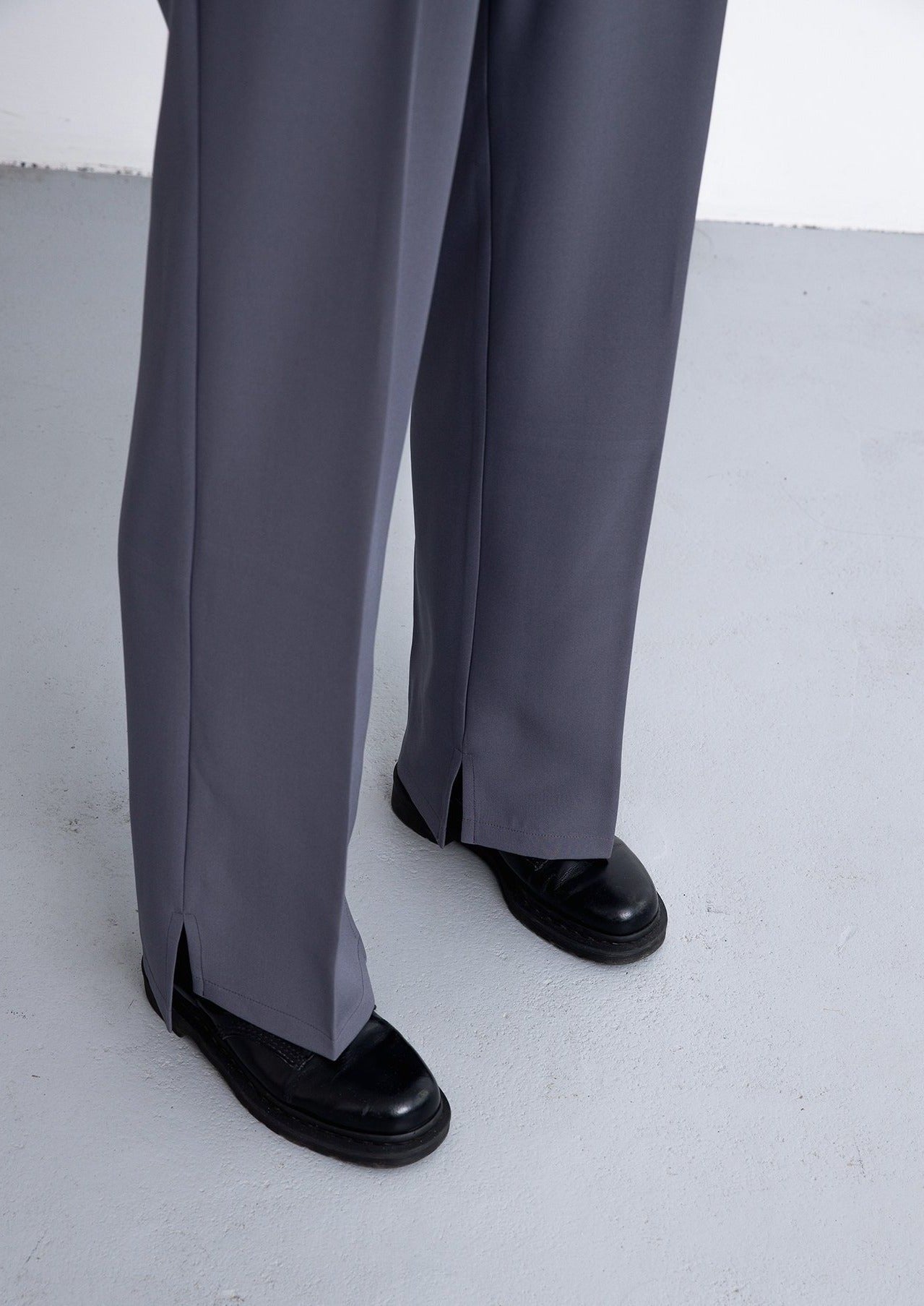 Wide trousers in greyish blue