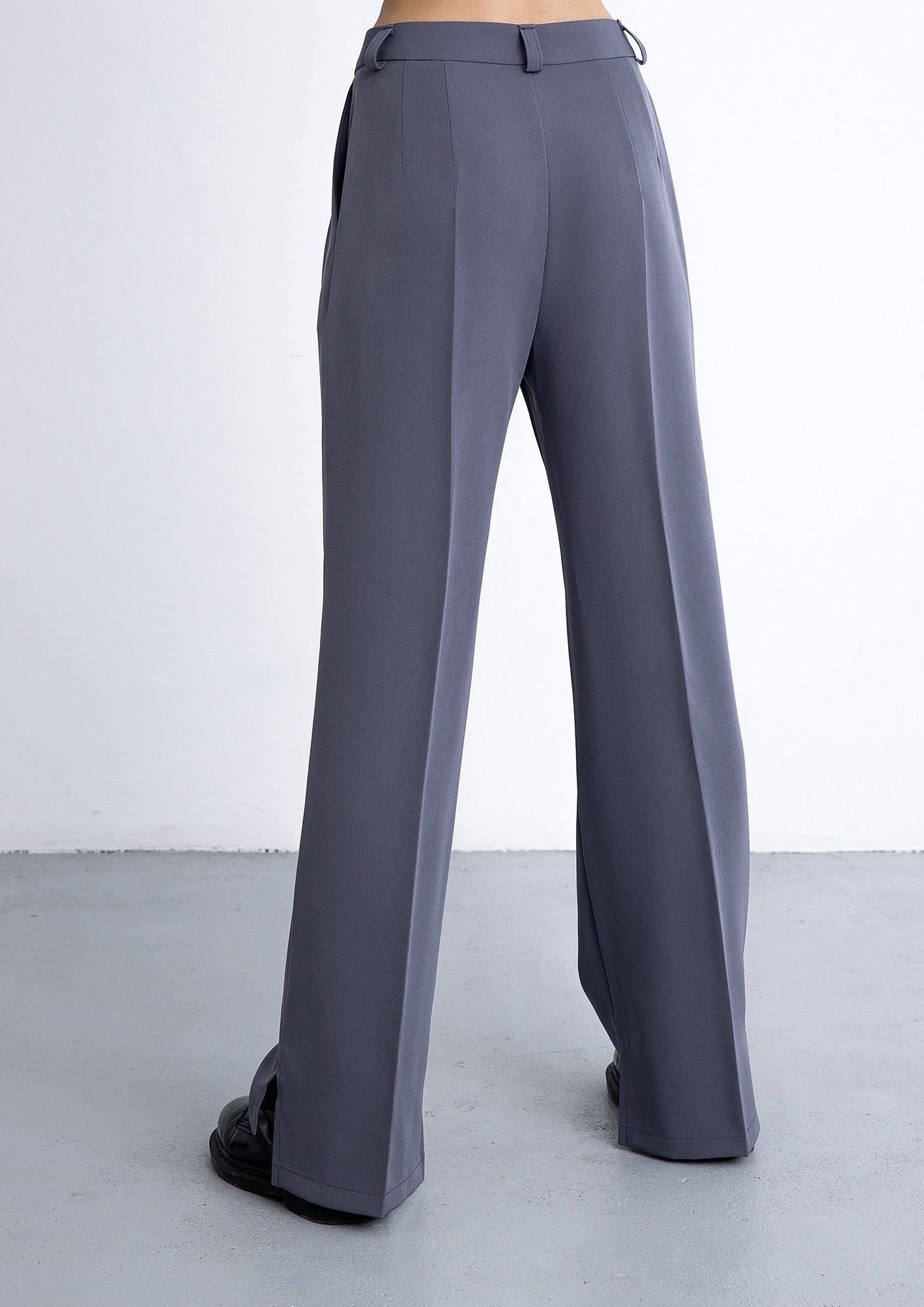 Wide trousers in greyish blue