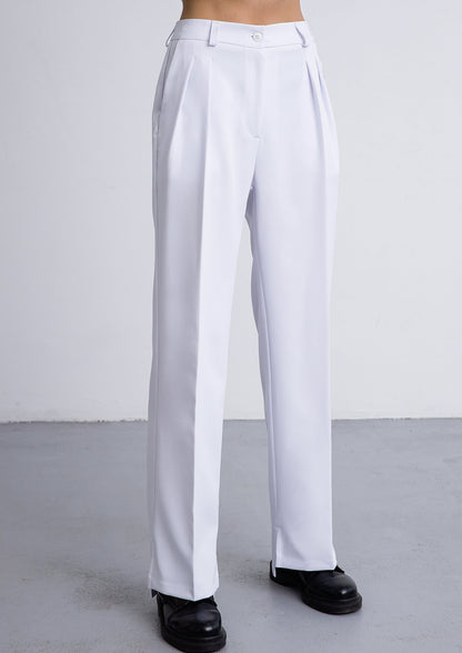 Wide trousers in snow white